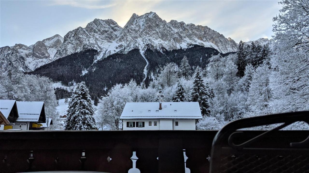 Ferienhaus Wetterstein Грайнау Экстерьер фото