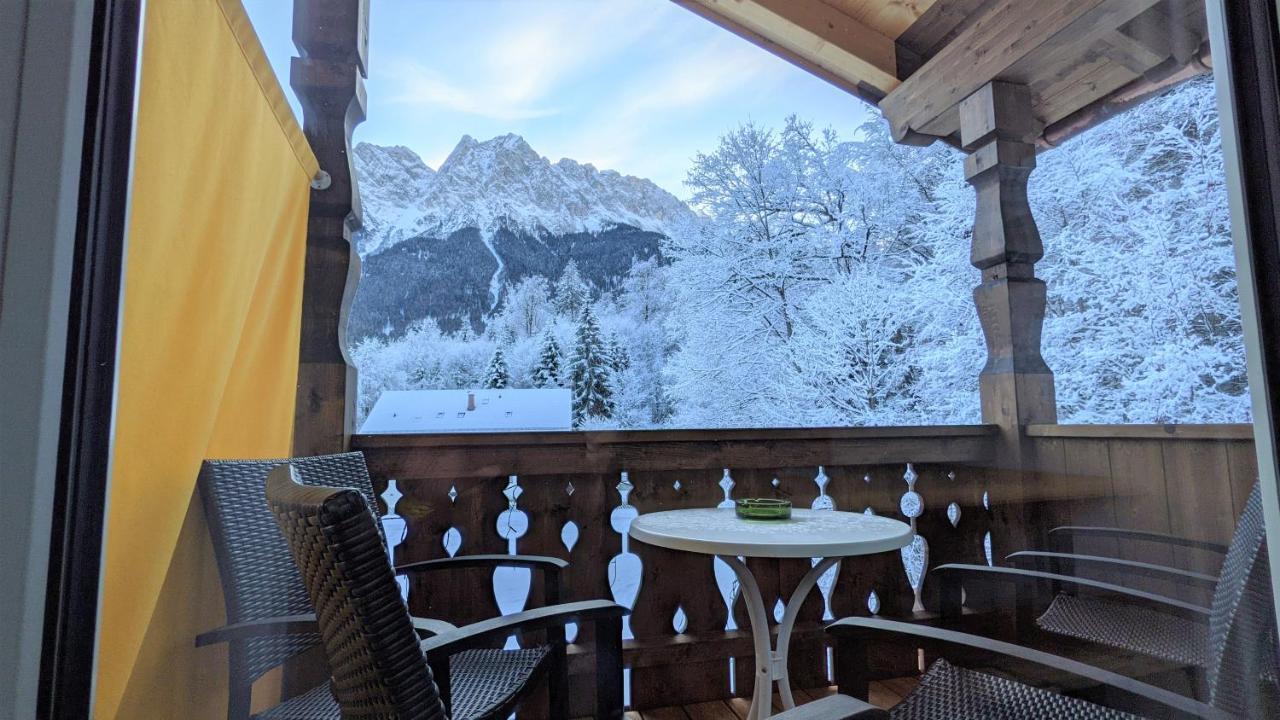 Ferienhaus Wetterstein Грайнау Экстерьер фото
